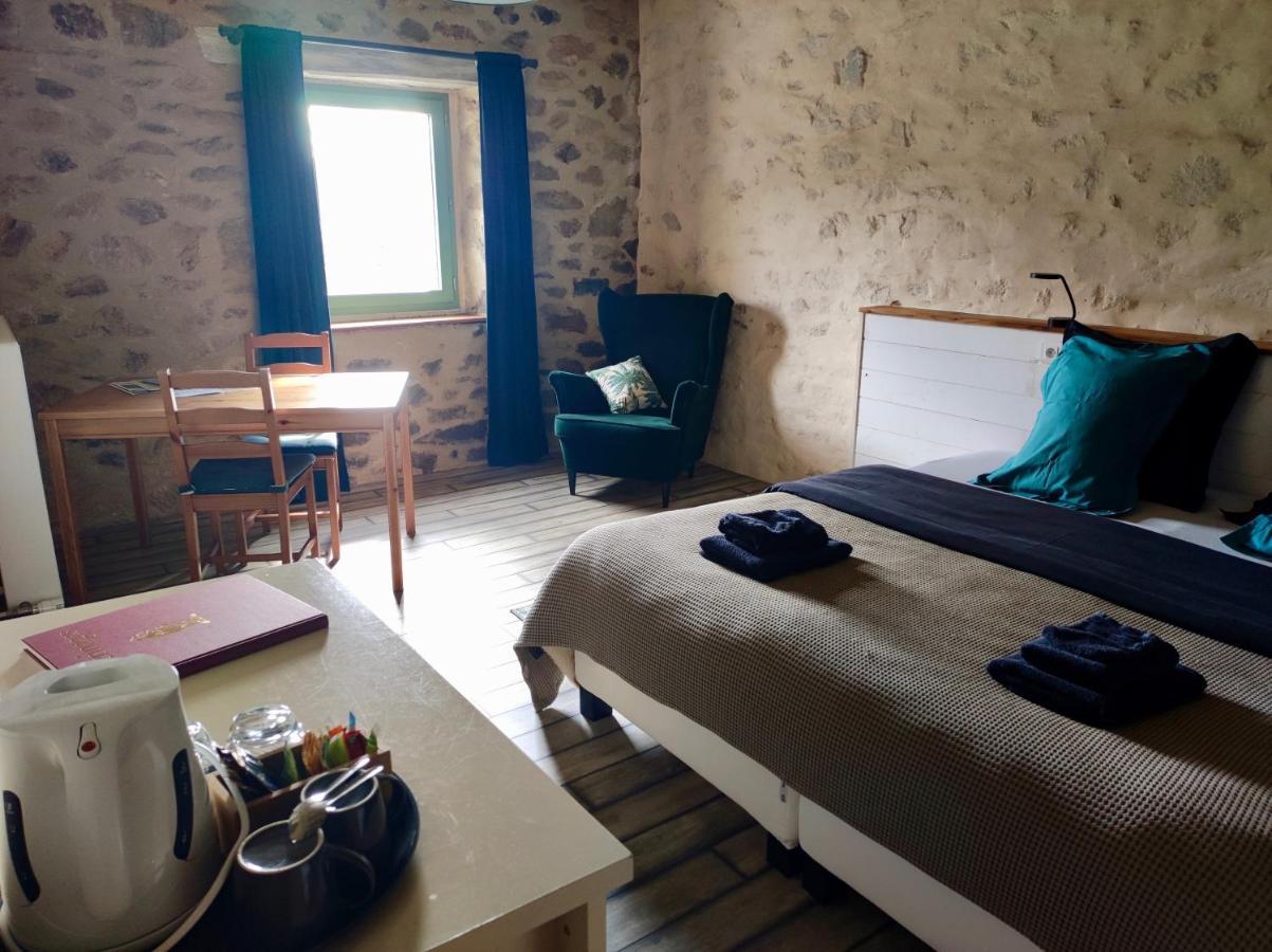 Les 5 Petits Lapins Bed & Breakfast Bar Exterior foto